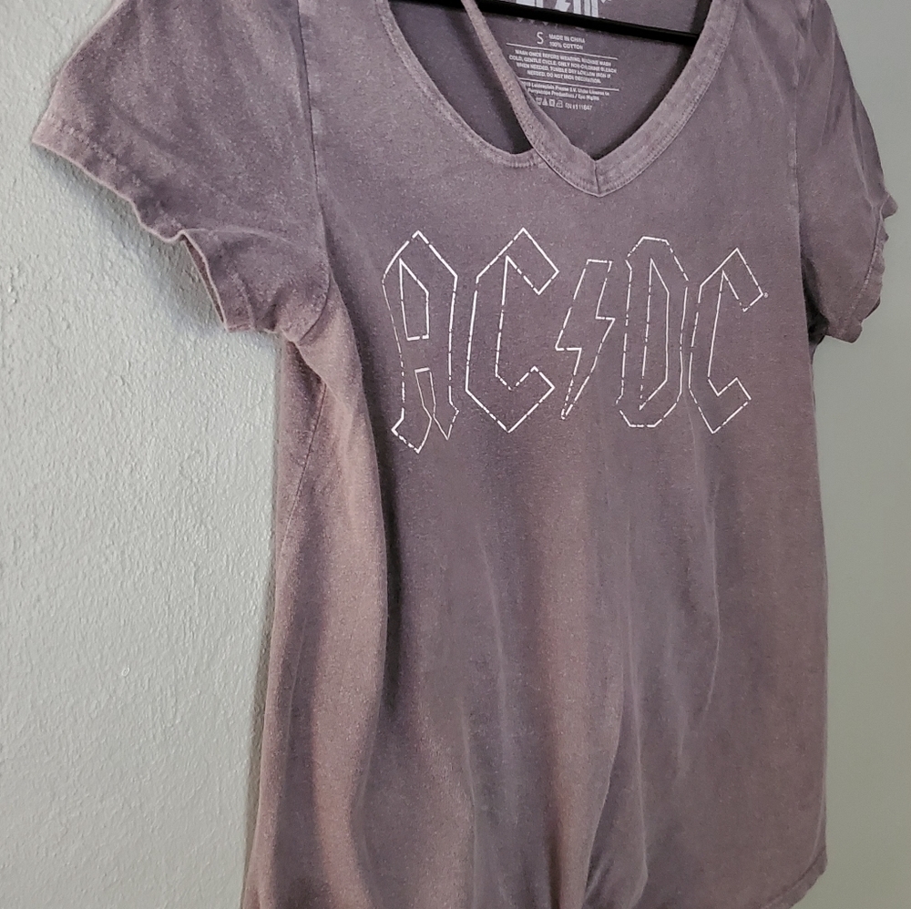 Women's AC/DC Distressed T Shirt - Picture 4 of 5